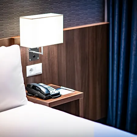 Express - Parliament By Ihg