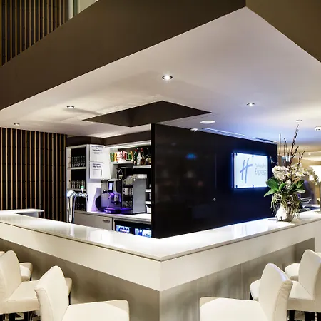 Express - Parliament By Ihg Hotel